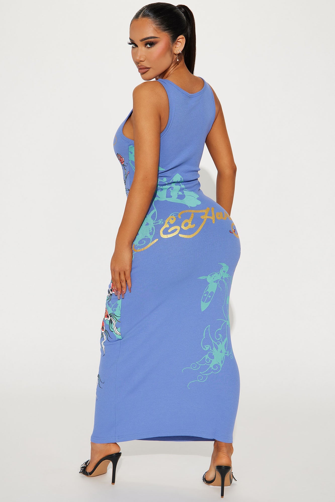 https://cdn.shopify.com/s/files/1/0293/9277/files/02-16-24_S3_24_EHW30102_SlateBlue_TH_AC_10-45-10_2033_PXF.jpg?v=1708561828