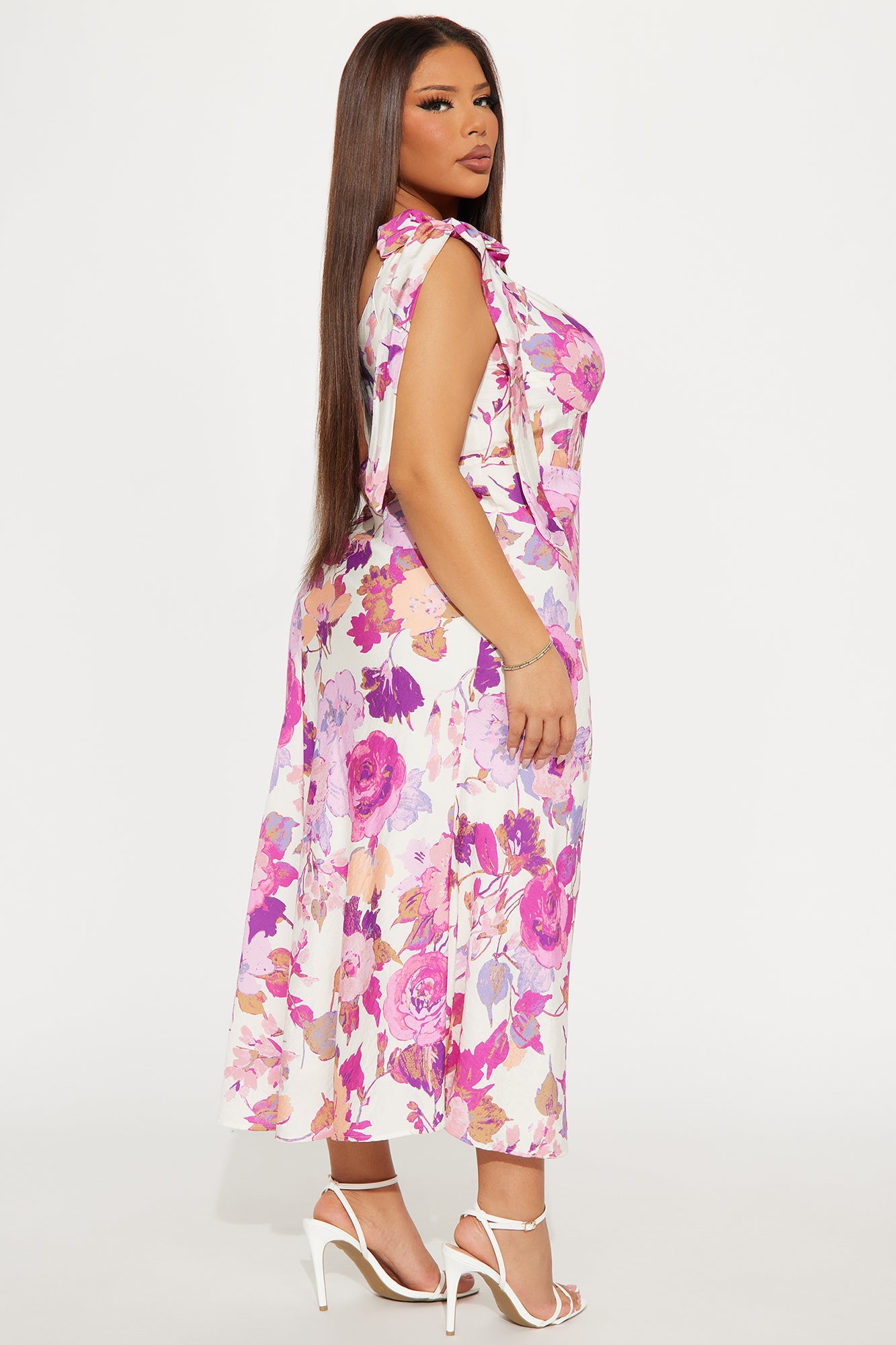https://cdn.shopify.com/s/files/1/0293/9277/files/02-11-25_S5_47_33796SK_WhitePink_RK_JS_14-13-16_PLUS_7535_PXF.jpg?v=1739488021
