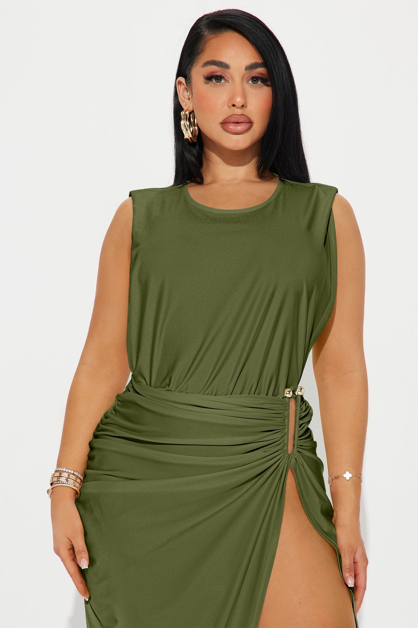 https://cdn.shopify.com/s/files/1/0293/9277/files/03-05-24_S1_31_KCTD3090811_White_P_KT_JW_14-09-42_32257_CM_KP_Olive.jpg?v=1751580252