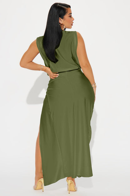 https://cdn.shopify.com/s/files/1/0293/9277/files/03-05-24_S1_31_KCTD3090811_White_P_KT_JW_14-10-30_32260_CM_KP_Olive.jpg?v=1751580252