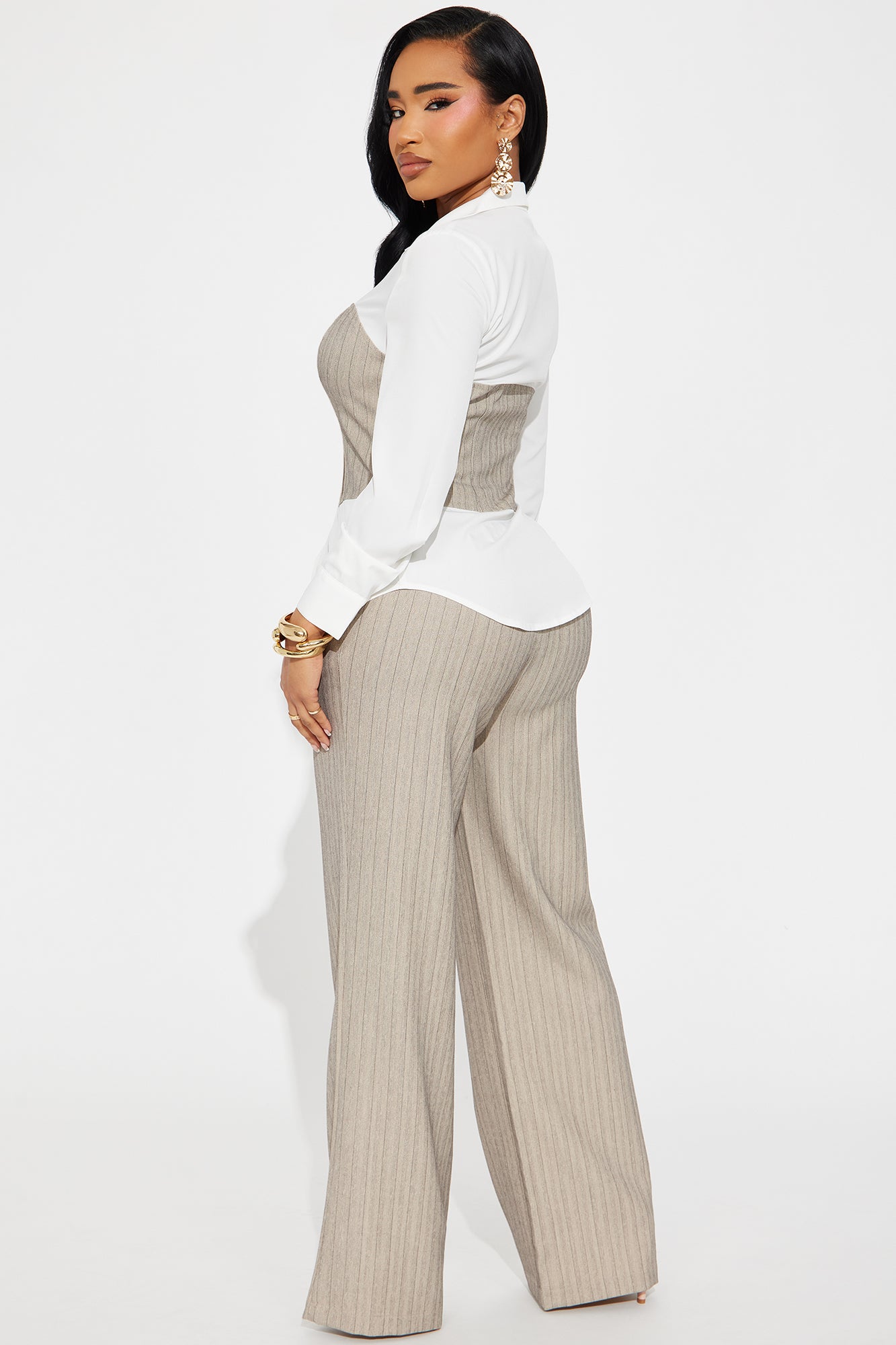 https://cdn.shopify.com/s/files/1/0293/9277/files/03-12-25_S6_7_ZA76T726_TaupeCombo_RK_IM_10-33-43_44155_PXF.jpg?v=1741898198