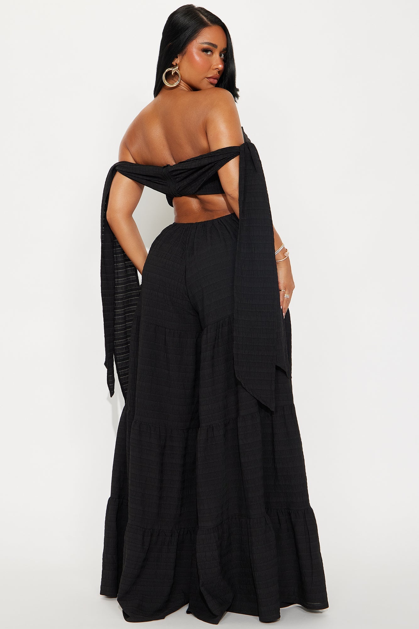 https://cdn.shopify.com/s/files/1/0293/9277/files/05-20-25_S3_7_JR4493_Black_KJ_JS_10-02-43_27886_PXF.jpg?v=1747847139