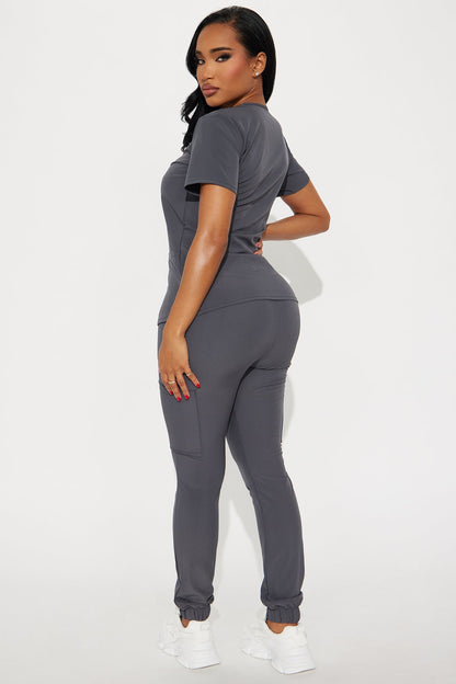 https://cdn.shopify.com/s/files/1/0293/9277/files/11-19-24_S1_28_1800FN_Charcoal_HY_JS_11-51-09_170563_PXF.jpg?v=1732146655